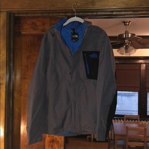 Men’s North Face Rain/Wind Jacket Small